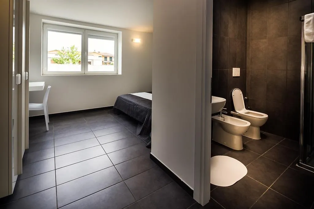 Residence Peloni Arezzo 2*,
